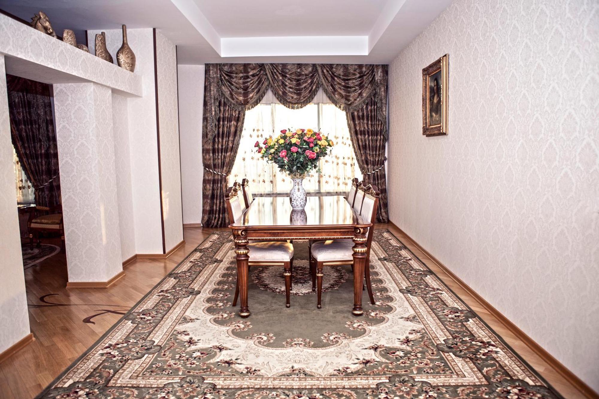 Grand Hotel Victory Актау Экстерьер фото A dining room