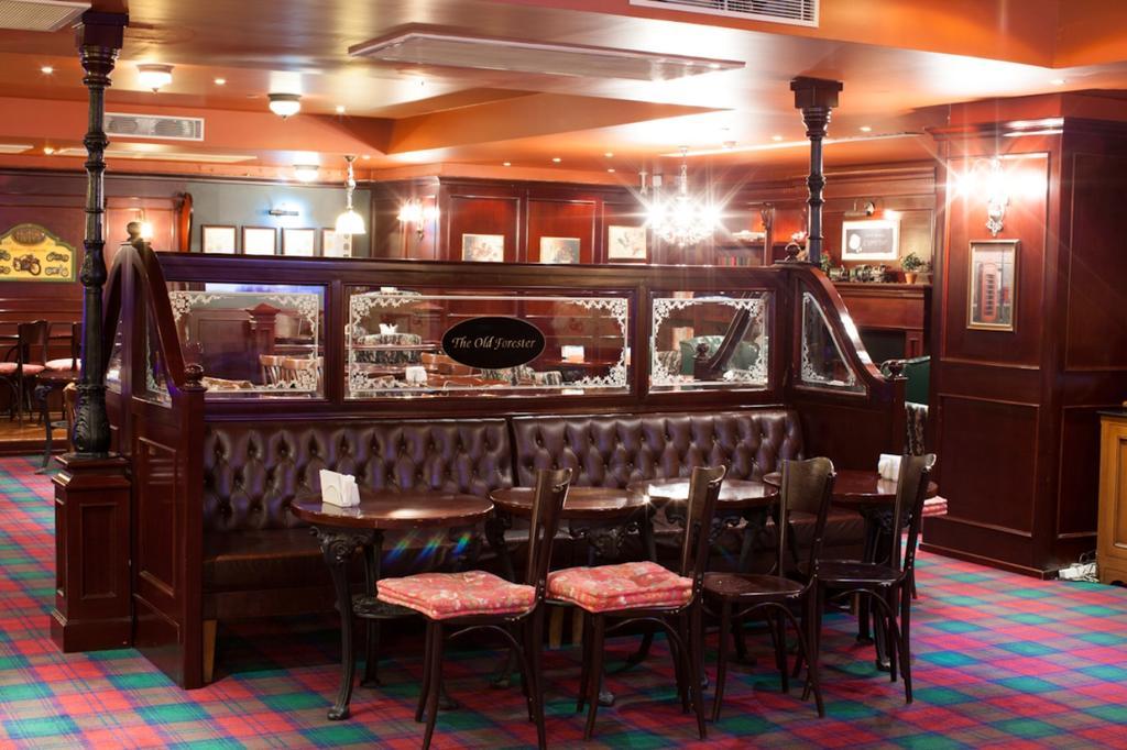 Grand Hotel Victory Актау Экстерьер фото Interior of the restaurant
